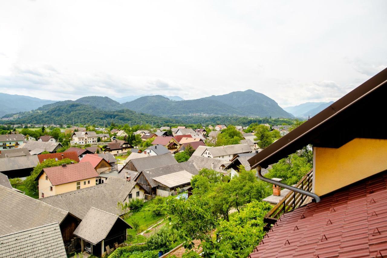 Apartment With View Zirovnica Luaran gambar