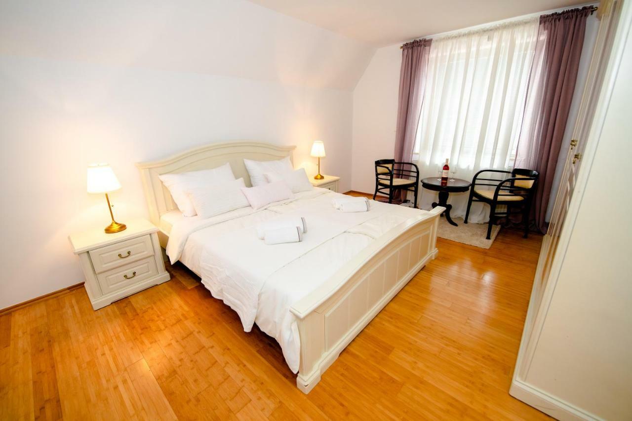 Apartment With View Zirovnica Luaran gambar